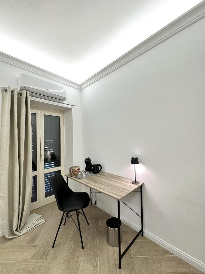 Vicki Vomero Rooms - Napoli المظهر الخارجي الصورة